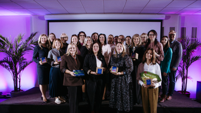 Attēlā ir goda ģimeņu nominati