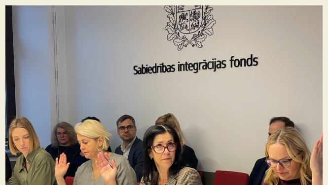 Attēls atspoguļo sēdi