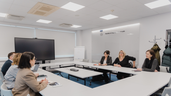 Attēlā tikšanās dalībnieki