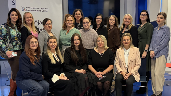 attēls atspoguļo komandas darbu