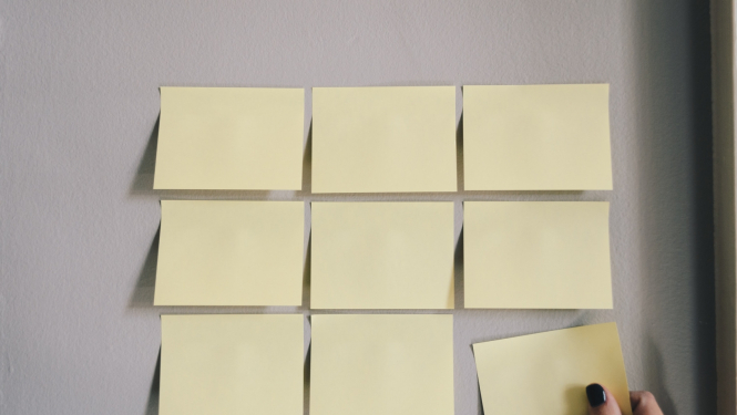 foto ar līmlapiņām