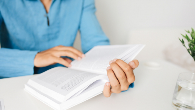 Izsludinatas latviesu valodas macibas