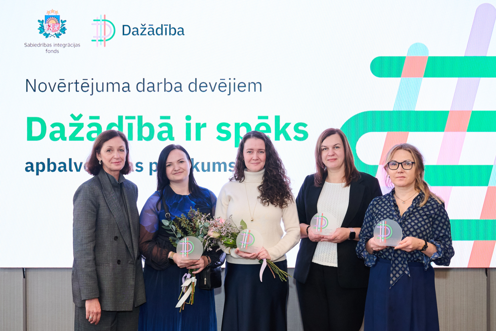 apbalvojuma saņēmēju bilde