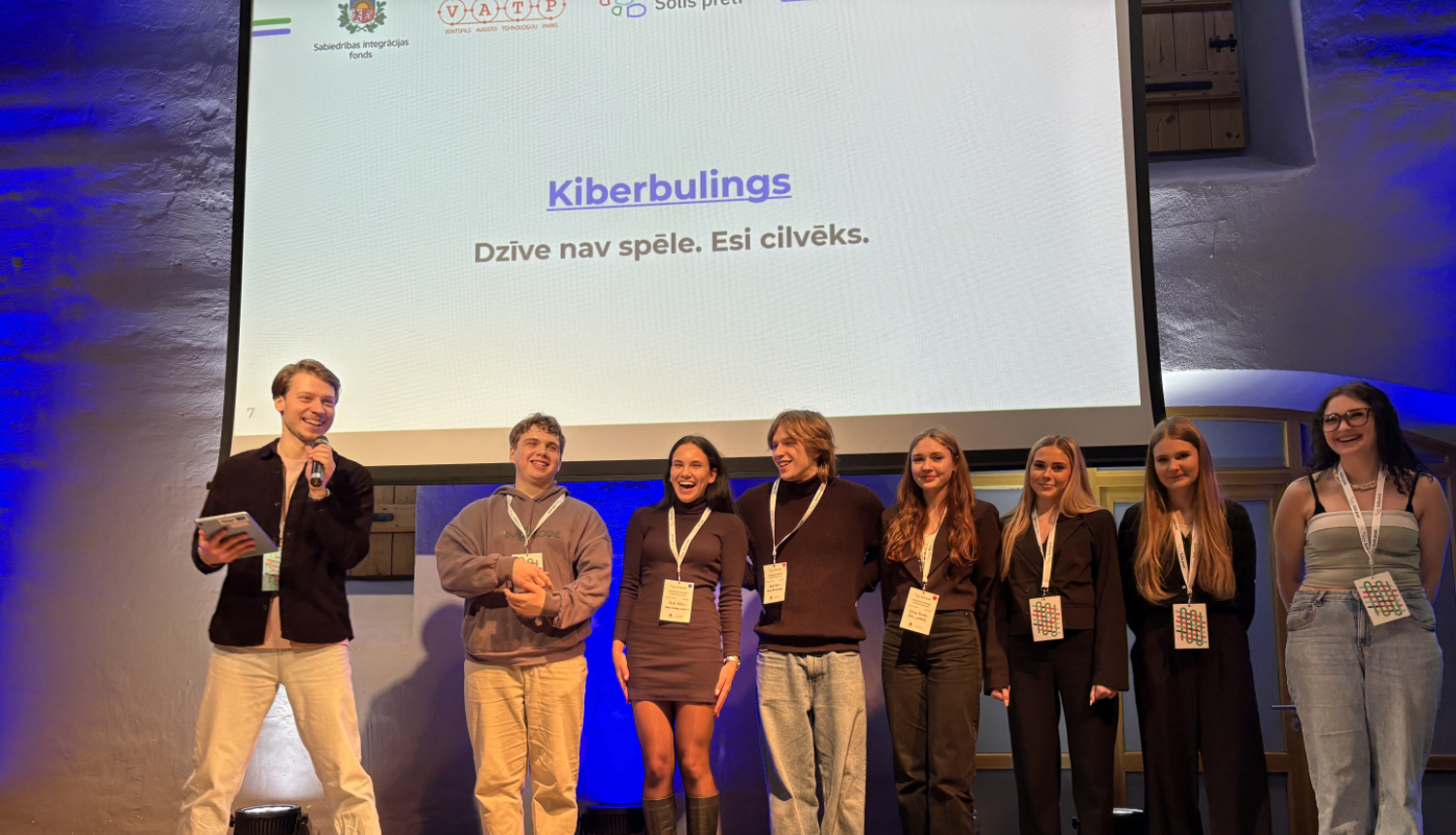 Foto no pasākuma jauniešiem