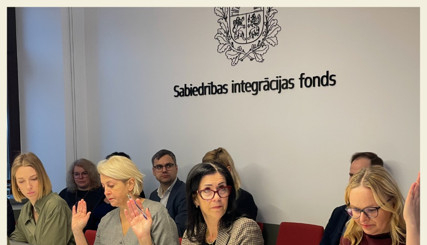 Attēls atspoguļo sēdi