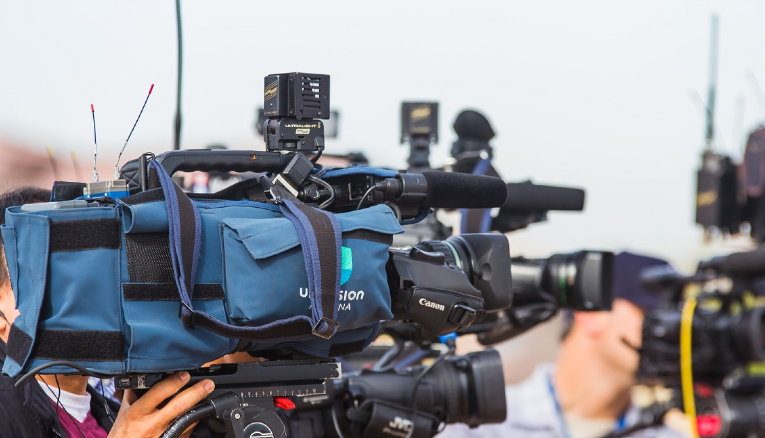 Publicitātes foto ar medijiem