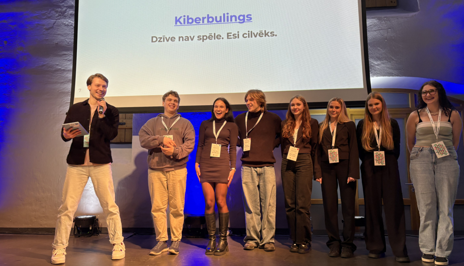 Foto no pasākuma jauniešiem